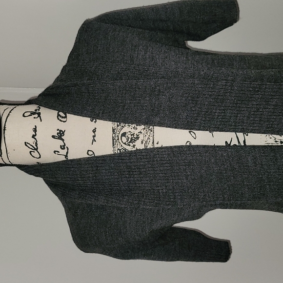 ๐ The limited short sleeve long cardigan - Picture 2 of 6